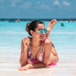 Sonnalli Seygall Instagram - Sun-kissed & cocktail-fed ☀️🍹 @paradisemaldives @villahotels @muhaphotos @cyphwaheed @monaphotographer #maldives #traveldiaries #vacayvibes