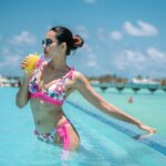 Sonnalli Seygall Instagram - Sun-kissed & cocktail-fed ☀️🍹 @paradisemaldives @villahotels @muhaphotos @cyphwaheed @monaphotographer #maldives #traveldiaries #vacayvibes