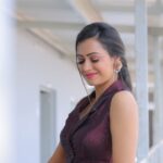 Sowmya Rao Nadig Instagram - One for the beat 🎼 #sowmyasharada #sowmyarao 🎥 @naveen_iris_photography #reels #reelitfeelit #selflove #explore #jabardasth