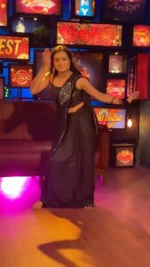 Sowmya Raoh Instagram - BTS - My Audition dance for Jabardast 
#sowmyasharada 
#sowmyarao 
#jabardasth 

Costume @laxmikrishnaofficial 

#reels #reelitfeelit #explore
