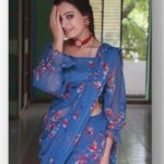 Sowmya Rao Nadig Instagram - Happy Sunday🤗🌞 Costume @laxmikrishnaofficial #sowmyasharada #saree #shooting #explore #serialactress #sareelove
