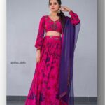 Sowmya Rao Nadig Instagram - Overwhelmed with the Jabardasth positive responses from all of you 🙏🏻😇….. 🤞🏼 #sowmyasharada Costume @impriyankasahajananda MUA @vamshi_artistry Hairstyle @khajahairstylest 📸 @ravi_cross_clickx #sowmyarao #jabardasth #etvtelugu #positivevibes