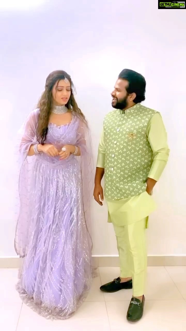 Sowmya Raoh - 70.4K Likes - Boys 👹🤖
@hyper.aadi
@varsha999_99
#reels #jabardasth #reelitfeelit #trendingreels #explore
#sowmyasharada #sowmyarao
#hyperaadi