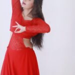 Sowmya Rao Nadig Instagram - Jimiki Ponnu 🥰❤️😉 Makeover @vivid_makeups #jimikiponnu #sowmyasharada #sowmyarao #explore #trending #rashmikamandanna #reels #reelitfeelit #tamilreels