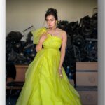 Sowmya Rao Nadig Instagram - Little support nourishes bigger Dreams ✨ #sowmyasharada #sowmyarao Costume @divya_varun_official Photography @ravi_cross_clickx #jabardasth #etvtelugu #motivation #positivequotes