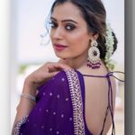 Sowmya Rao Nadig Instagram - Mirror is not about ur reflection , it’s what u see beyond it. #sowmyasharada #sowmyarao Costume @divya_varun_official Photography @ravi_cross_clickx #jabardasth #etvtelugu #positivequotes