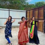 Sridevi Ashok Instagram - Fun dance at kpy sets , @vijaytelevision @nanjilvijayan @sound_santhiya