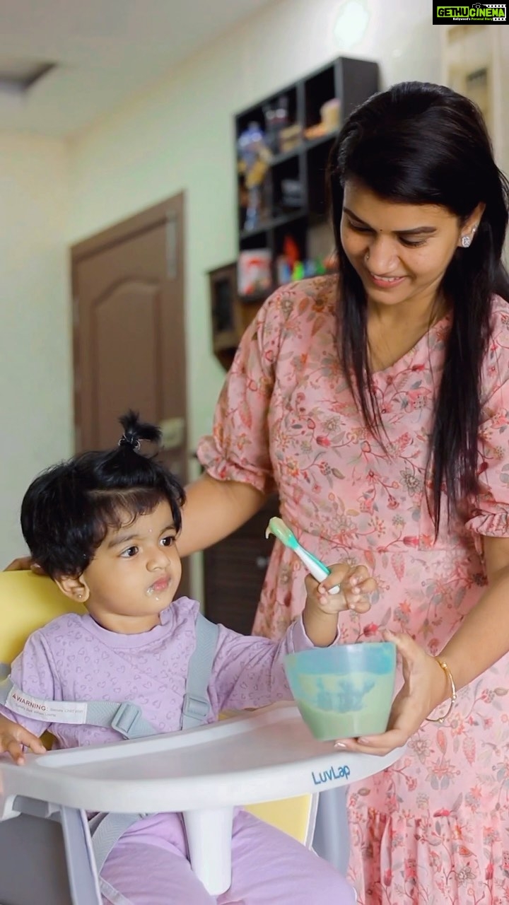 Sridevi Ashok Instagram - When I am stressed or something goes wrong ... I just look at Sitara ... seeing her play rejuvenates me ... and you know what @luvlap.in products are completely safe and convenient for me ... thus LuvLap makes my baby happy and me happier. #srideviashok #HappyBabiesHappierMoms #luvlap #loveyourbaby #instababy #baby #babies #luvlap #momswithluvlap #parenting #baby #babygear #momlife #babyessentials #newborn #luvlapbaby #babyproducts #babiesofinstagram #parents #babyproduct #babymodel #indianmombloggers #toddlers #newbornstore