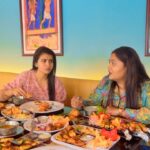 Sridevi Ashok Instagram – Happy Sunday guys …Lunch time @sangeetha_maruthapandian 
Location : @anjapparchettinadofficial , Ashok nagar branch 🥰❤️

#srideviashok #anjappar #chennai #food #foodlover #sunday #lunchideas