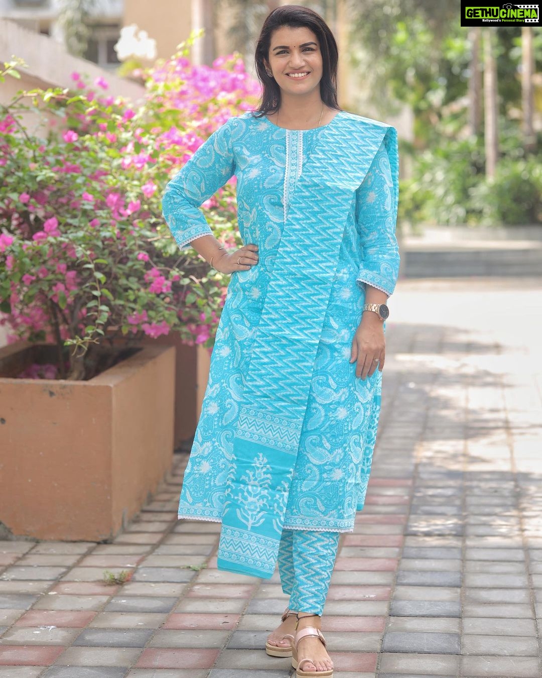 Sridevi Ashok Instagram - ๐ฅLook simple, classy and gratefull in handblock pure cotton kurta sets๐ฅ From @pennae_unakaga_ (JUSTFORWOMEN) ๐๐The perfect kurti that goes with every outfit,is an easy-to-wear versatile piece for Summer wear, daily wear. @pennae_unakaga_ ๐๐ #srideviashok #cottonkurti #cottonkurtaset #summerwear #budgetfriendly #dailywear #supportsmallbusiness