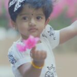 Sridevi Ashok Instagram - Bloom like a flower 🌺; Unfold your own beauty ❤️🤗 @sitara_chintala #sitara #sitarachintala #babiesofinstagram #creator #reelsindia #reelsinstagram