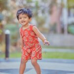 Sridevi Ashok Instagram - @bougainvileakids has easy breezy cotton dresses for the kids from 1 year - 12 years for both boys and girls. They do Customisation aswell for bigger sizes Photography : @rootzstudios Collaboration