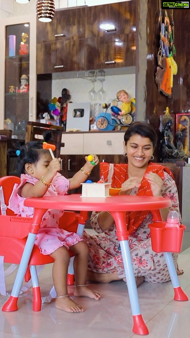 Sridevi Ashok Instagram - When I am stressed or something goes wrong ... I just look at Sitara ... seeing her play rejuvenates me ... and you know what @luvlap.in products are completely safe and convenient for me ... thus LuvLap makes my baby happy and me happier. #srideviashok #HappyBabiesHappierMoms #luvlap #loveyourbaby #instababy #baby #babies #luvlap #momswithluvlap #parenting #baby #babygear #momlife #babyessentials #newborn #luvlapbaby #babyproducts #babiesofinstagram #parents #babyproduct #babymodel #indianmombloggers #toddlers #newbornstore