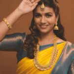 Sridevi Ashok Instagram - Saree @lfab_creations Makeup is about balance. When the eye makes a statement, the lips should be quiet. Makeup : @bridesofnaz Photography : @rootzstudios @framescopebyvelu Saree : @lfab_creations Jewellery: @littlefingers_bridal_jewellery Hairdo and saree draping: @dhanshikamehandi_makeupartist @kavipriya_makeupartist_chennai