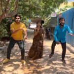 Sridevi Ashok Instagram – From the sets of ponni serial! @actor_yuvanrajnethrun @actorsabari 
@raviteja_2628 
@sreeleela14 
#srideviashok #instagood #instagram #instamood #reelsinstagram #reels #reelsvideo #ponni #shootdiaries