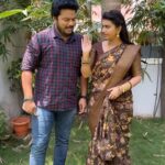 Sridevi Ashok Instagram - My new reels partner! @karthik_sasidharan_official #srideviashok #reels #reelsinstagram #comedy #ponni #usha #shootingday #fun Saree courtesy @lfab_creations