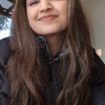 Tara Alisha Berry Instagram - Who else likes eating ice-cream when it's cold out ? #icecream #coldweather #icecreamlover
