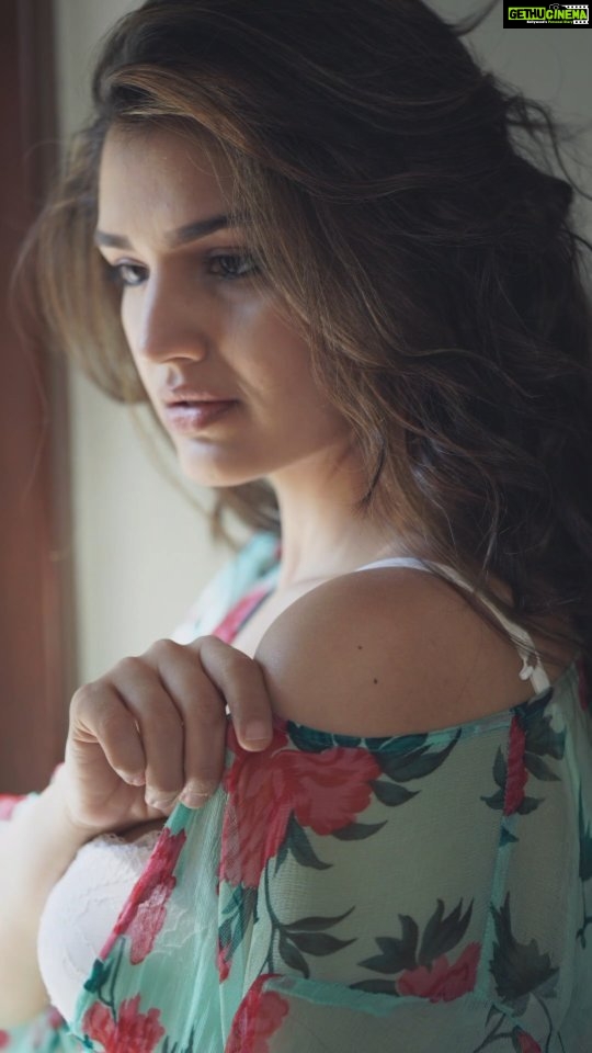 Tara Alisha Berry - 20.9K Likes - 🌺
Shot by @munnasphotography
Assisted by @prashant.photography