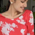 Tara Alisha Berry Instagram - Always feel my best in Indian clothes ! Thank you @fabcurate !! Love this gorgeous saari ! #fabcurate #saarilove #indianwear @iyer.aarti