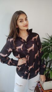 Tara Alisha Berry Instagram - Dancing into the weekend in @neofaaofficial clothing !! 🖤

@iyer.aarti 

#neofaa #shirts