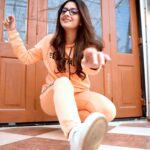 Tejashree Pradhan Instagram - Trying to grab a new opportunity 😇🧡 #HappyLife . . . . Photography - @saneshashank Styling by - @style_by_apurva Makeup and Hair by Team @shiulibiswas_artistry @meghapharande_makeupartist Outfit- @mr_king_theluxurystore Styling Assisted - @shubhangi_mohdure Assisted - @bhatakta.kalakaar Location - @kalasystudios