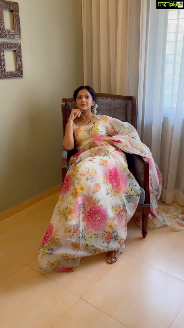 Tejashree Pradhan Instagram - मेरी जां.. मेरी जां.. @tejashripradhan ❤️ Styled by - @style_by_apurva Outfit by - @zartaricouture MakeUp - @shiulibiswas_artistry Hair by - @meghapharande_makeupartist Assisted by - @bhatakta.kalakaar and @shubhangi_mohdure Location - @kalasystudios #instagramreels #reels #instagram #instagood #reelsinstagram #trending #love #explorepage #explore #reelitfeelit #viral #instadaily #instareels #reelkarofeelkaro #india #reel #follow #reelsvideo #insta #photography #tiktok #reelsindia #feelitreelit #followforfollowback #likeforlikes #foryou #foryoupage #feelkaroreelkaro #like