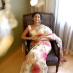Tejashree Pradhan Instagram - Beauty is good for soul. #bebeautiful #HappyLife Photography - @saneshashank Styled by - @style_by_apurva Outfit by - @zartaricouture MakeUp - @shiulibiswas_artistry Hair by - @meghapharande_makeupartist Assisted by - @bhatakta.kalakaar and @shubhangi_mohdure Location - @kalasystudios