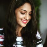 Tejashree Pradhan Instagram – Because I loved my lipstick shade🤩
#HappyLife

📸@amitaptephotography