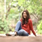 Tejashree Pradhan Instagram - Change the way you think about things, and the things you think about will change as well. #HappyLife Photography: @saneshashank Outfit @redhindia Style by @revthi.khedekar Hair and Make UP - @nishigodbole_mua @aboli_nishigodbolemuaofficial Location - @maujispaces