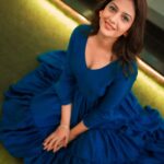 Tejashree Pradhan Instagram - It's like .... M soooo shy..... Nooo please don't click my photo ..... Ohhkkk ! M ready U can click now ☺️ #HappyLife °Styled :- @ms_tanaya and @dnyaneshwari_2627 Outfit :- @kleider.dm °HMU :- @mua_varsha.renge °📸:- @palash_photography_films °Location :- @pimlico_cafe