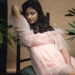 Tejashree Pradhan Instagram – I always used to wish to be a “Fairy” when I was a kid and then one Day God said “I will put u in such a career where u can live all ur fairy tales” 😇😇 #HappyLife 

In frame – “Me” 🧚‍♀️
Makeup & hair – @Pro_makeupartist_ankita
Assistant -@sadhana_the07
Stylist & designer -@stylist.chaitalikulkarni
Photographer-@shailendra_pardeshi
Location -@ambrosia resort & spa mulsi