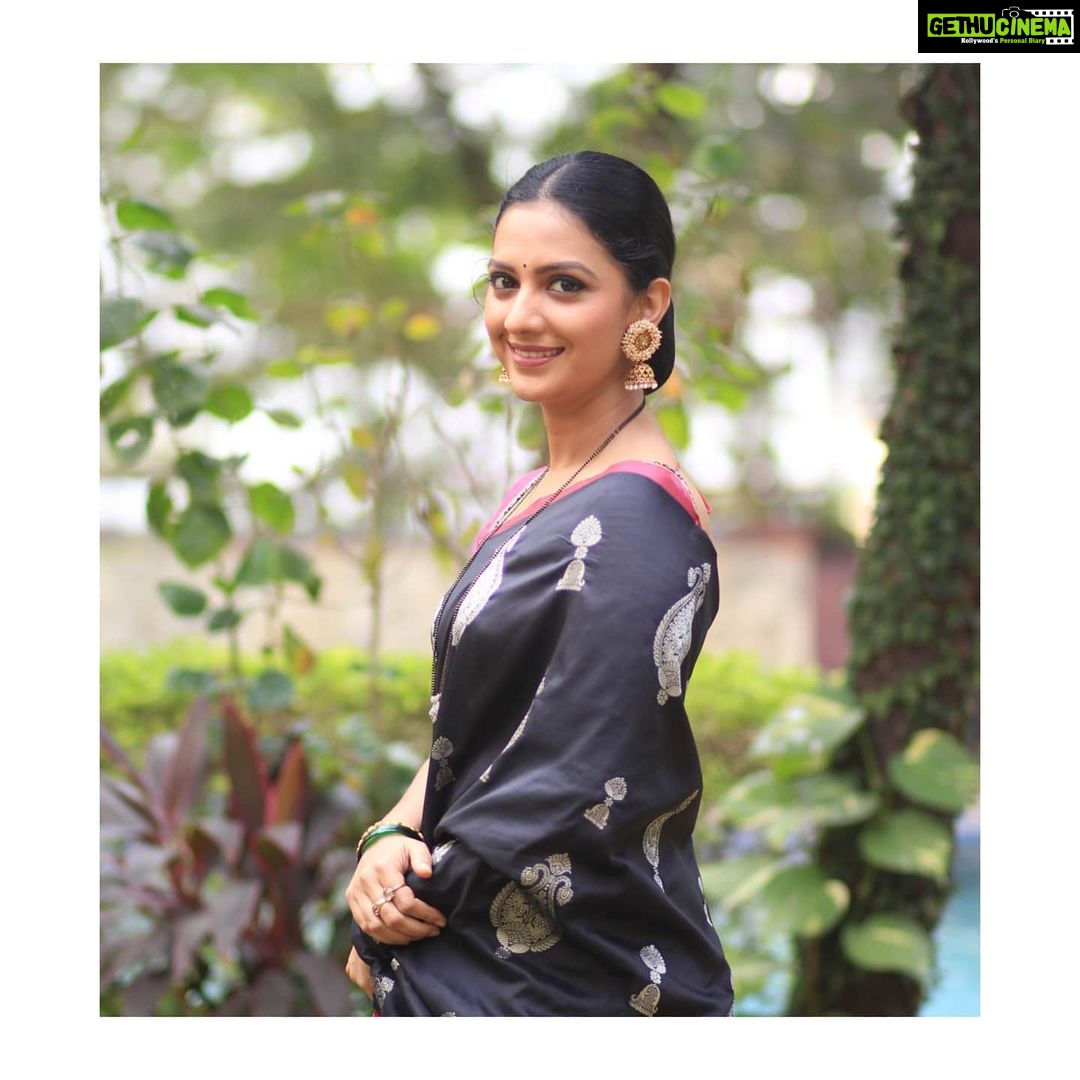 Tejashree Pradhan Instagram - You can't erase what Happened to you, but you can put it behind you, under your feet and rise like the hero you are. #HappyLife 📸@prathamesh_ps_photography