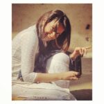 Tejashree Pradhan Instagram - Sometimes she's sparkle, other times she's a firework, but no matter what she always shines. #HappyLife😇 📸@nikhilzopemoraya😊 (P.S. okkk guys!!! मी उलटाचं फोटो काढत होते. 🙄🤷)