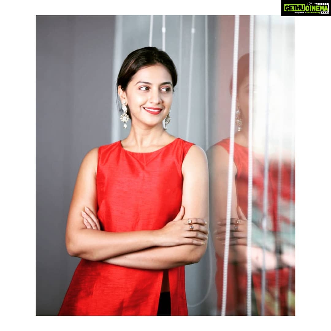 Tejashree Pradhan Instagram - When things change inside you. Things change around you. #HappyLife