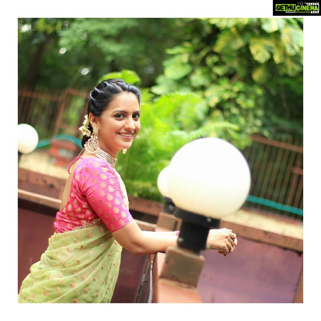 Tejashree Pradhan Instagram - Take it day by day, don't stress too much about tomorrow. #HappyLife 📸@prathamesh_ps_photography