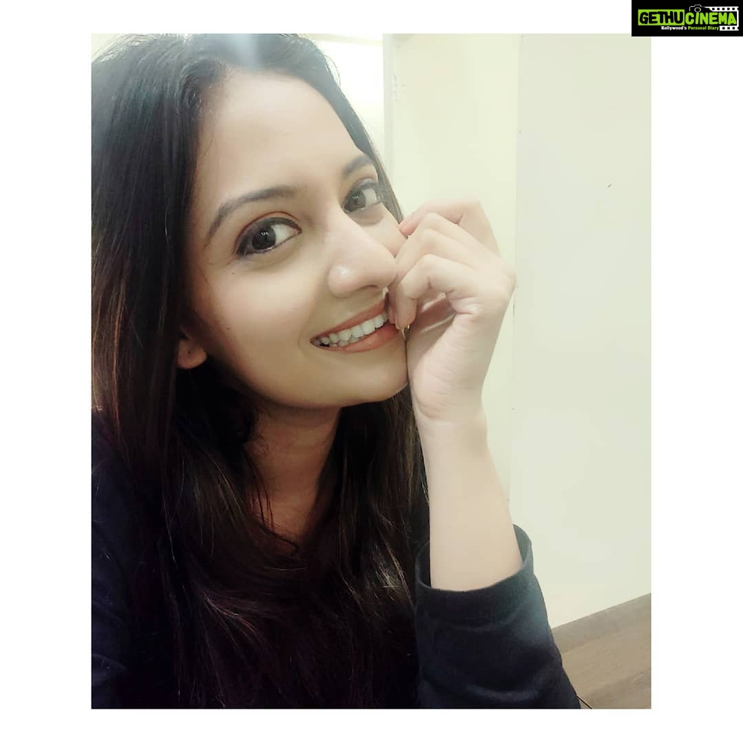 Tejashree Pradhan Instagram - She's been through a hell, but she wore her smile so damn heavenly. #tejashripradhan #HappyLife