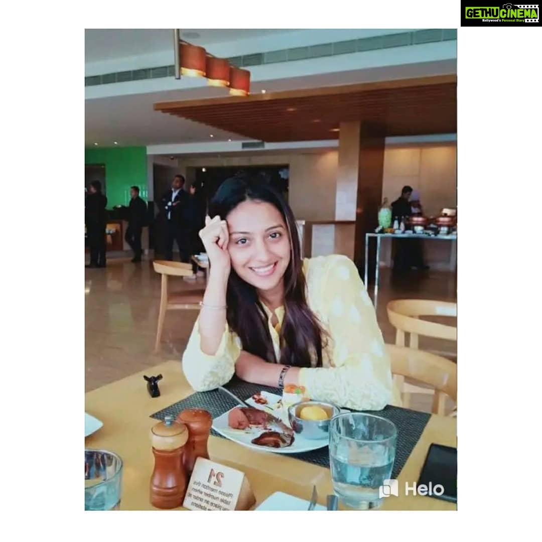 Tejashree Pradhan Instagram - ... because I love to eat😋 #LatePost #buffet @thewestinmumbai 📸My darling @kirti.nerkar🤗 #HappyLife