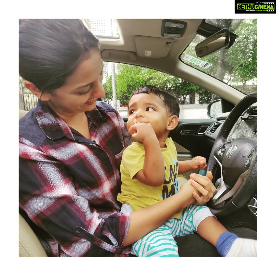 Tejashree Pradhan Instagram - #LittleHappiness 😘😘 📸@kadambarik13🤗 P. S. Me Kartik lach bhetayla ale hote... Thodasa "Social" zalela chalel ki pan🤪
