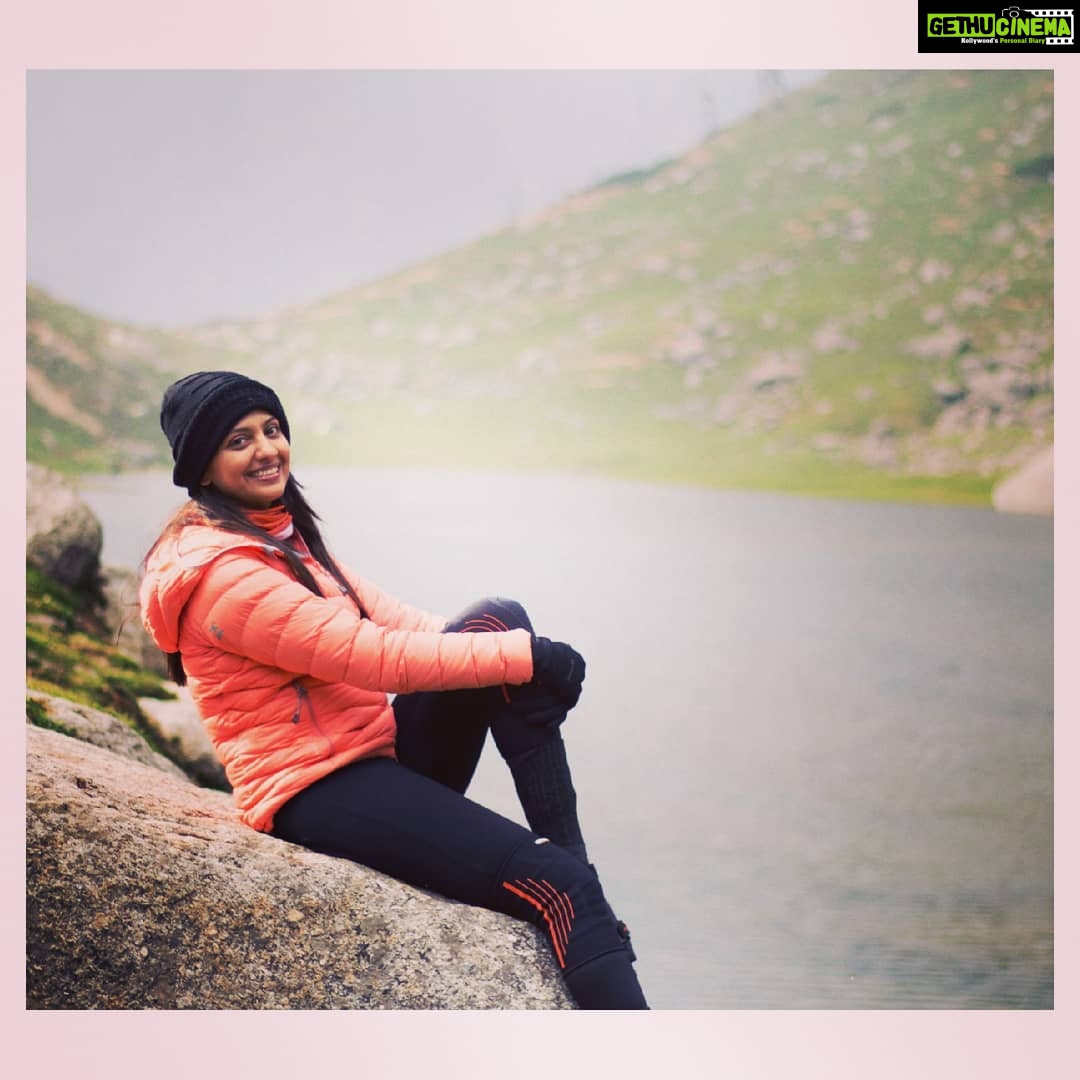 Tejashree Pradhan Instagram - RELAX. It is already yours. It was written in the stars before you were born๐ #HappyLife ๐ธ@keerath__ ๐ค
