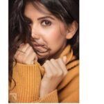 Tejashree Pradhan Instagram - Stop being afraid of what can go wrong. Start being excited about what can go right. #HappyLife Photographer @tejasnerurkarr Make up @saurabh_kapade Hair @sheetalpalsande
