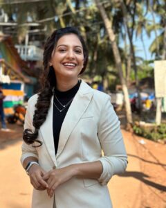 Tejashree Pradhan Instagram - 🤍🖤🤍🖤