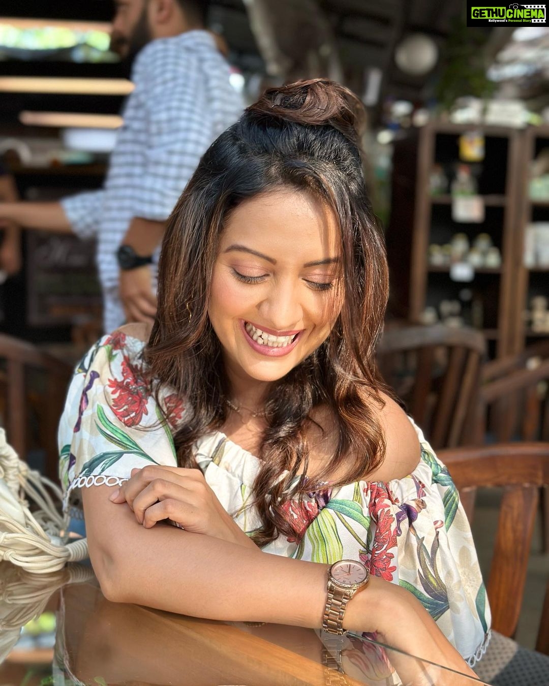 Tejashree Pradhan Instagram - Happiness is an inside job. #HappyLife🌸