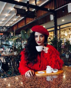 Tia Bajpai Instagram - Beret and Baguette kinda day
#tiab