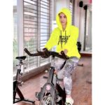Tia Bajpai Instagram - Success usually comes to those who are too busy to be looking for it 💎 #TiaB #TiaBajpai #GettingReady #ForSomeAction #Fitness #Health