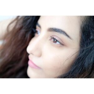 Tia Bajpai Instagram - Always look on the pink side of life 💎

#TiaB #TiaBajpai #TiaBeezz #Pink