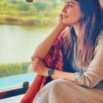 Vaidehi Parashurami Instagram - Sunday mood carried forward… Happy, relaxed & pleasant Monday! 🌞 #mondaymood #chillscenes #staycalm #staystrong #staypatient #staypositive #stayhappy #stayhopeful #lifeisbeautiful