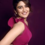 Vaidehi Parashurami Instagram - आज पासून जिथे असाल, तिथे हसाल… फू बाई फू…गुरु - शनि रात्री ९:३० वाजता… फक्त @zeemarathiofficial वर! Outfit by @sncontemporary Jewellery by @anushkajainjewellery Heels by @londonrag_in Styled by @sayali_vidya Makeup by @vinayak_makeup Hair by @sonali20_official Captured by @shruu_t Managed by @prernaasuryawanshi Personal assistant @mr.asalm_khan_46