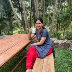 Vaidehi Parashurami Instagram - Happy Sunday! 🌞 📸 @parashurami.s #sundaymood☀️ #sundayvibes #coffeelover #coffeeforever #amidstnature #nofilter #wellrested #nomakeup #bareskin #baresoul