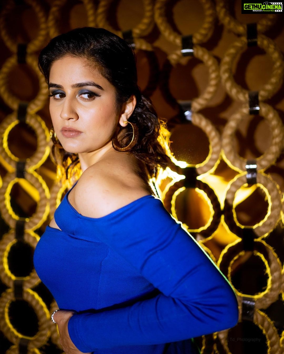 Vaidehi Parashurami Instagram - 💙💃🏻💙 Outfit by @nehakukrejaofficial Earrings by @medosojewellery Rings by @viariaccessories Styled by @sayali_vidya Assisted by @stylebypriyankaa Hair by @nilampatel12 Make-up by @vinayak_makeup Personal Assistant @mr.asalm_khan_46 Captured by @deepali_td_official Managed by @prernaasuryawanshi Assisted by @poojatayde