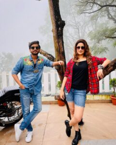 Vaidehi Parashurami Instagram - Juliet : But I have one condition… तुला जिथे जायचय तिथे मी नाही येणार ! मला जिथे जायचय तिथे तुला यावं लागेल !
जग्गु :  हेला कंडीशन नाय ऑफ़र बोलतात आपल्यात….प्लानींग बोल !! 😄🫶
#jagguaanijuliet #10feb #valentineday #love